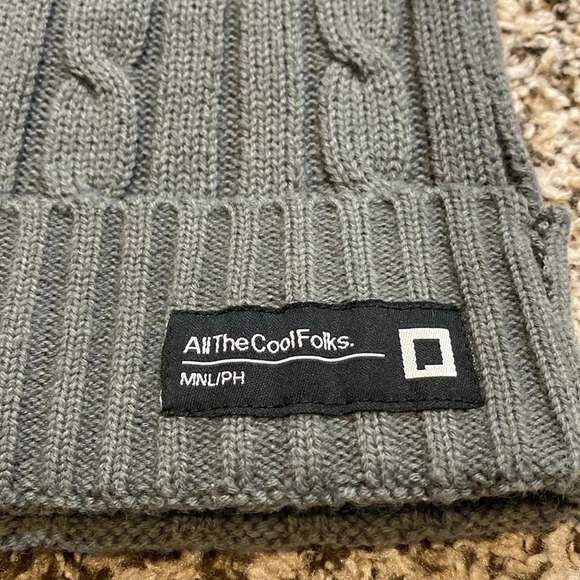 Penshoppe All the Cool Folks Grey Knit Beanie Hat - Picture 2 of 5